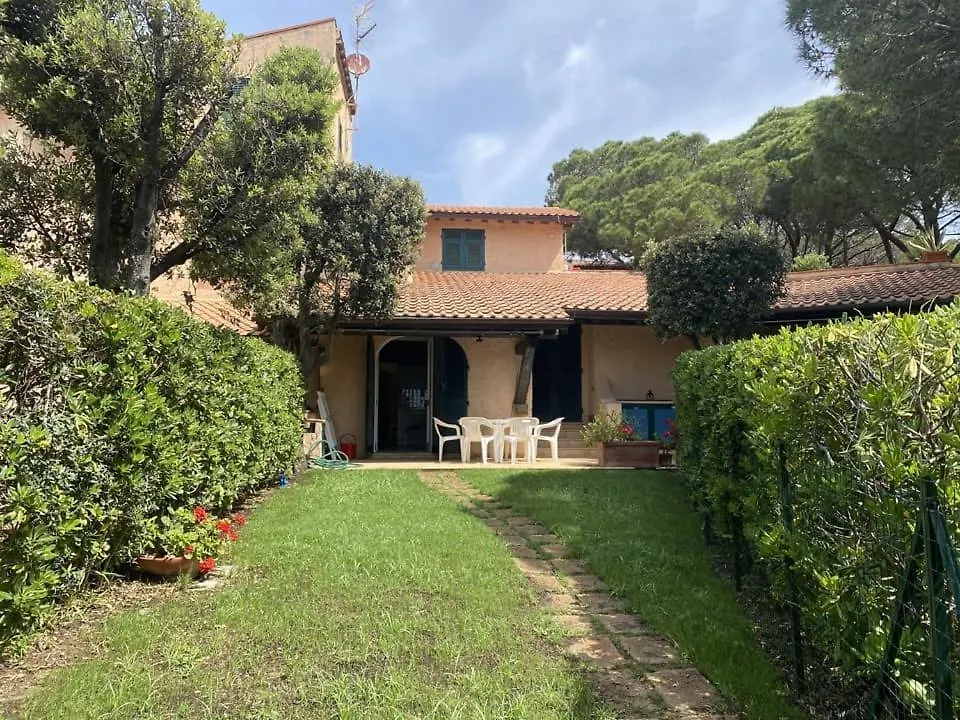 Vacanza Home Sulla Spiaggia Castiglione della Pescaia 0*,  Italy